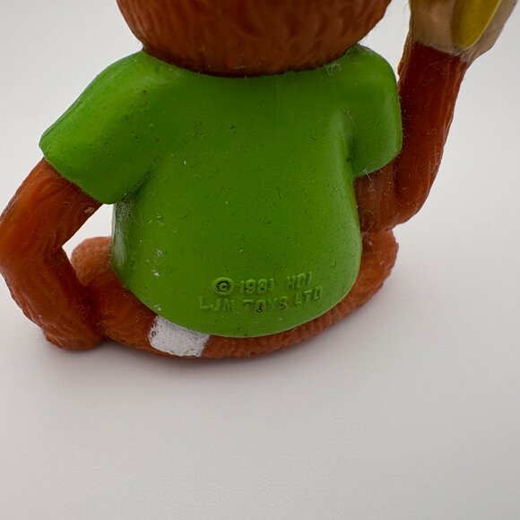 Bogey Orangutan Shirt Tales Hallmark Hanna-Barbera Figure 1981 (SKU: 377TO) - Picture 3 of 4